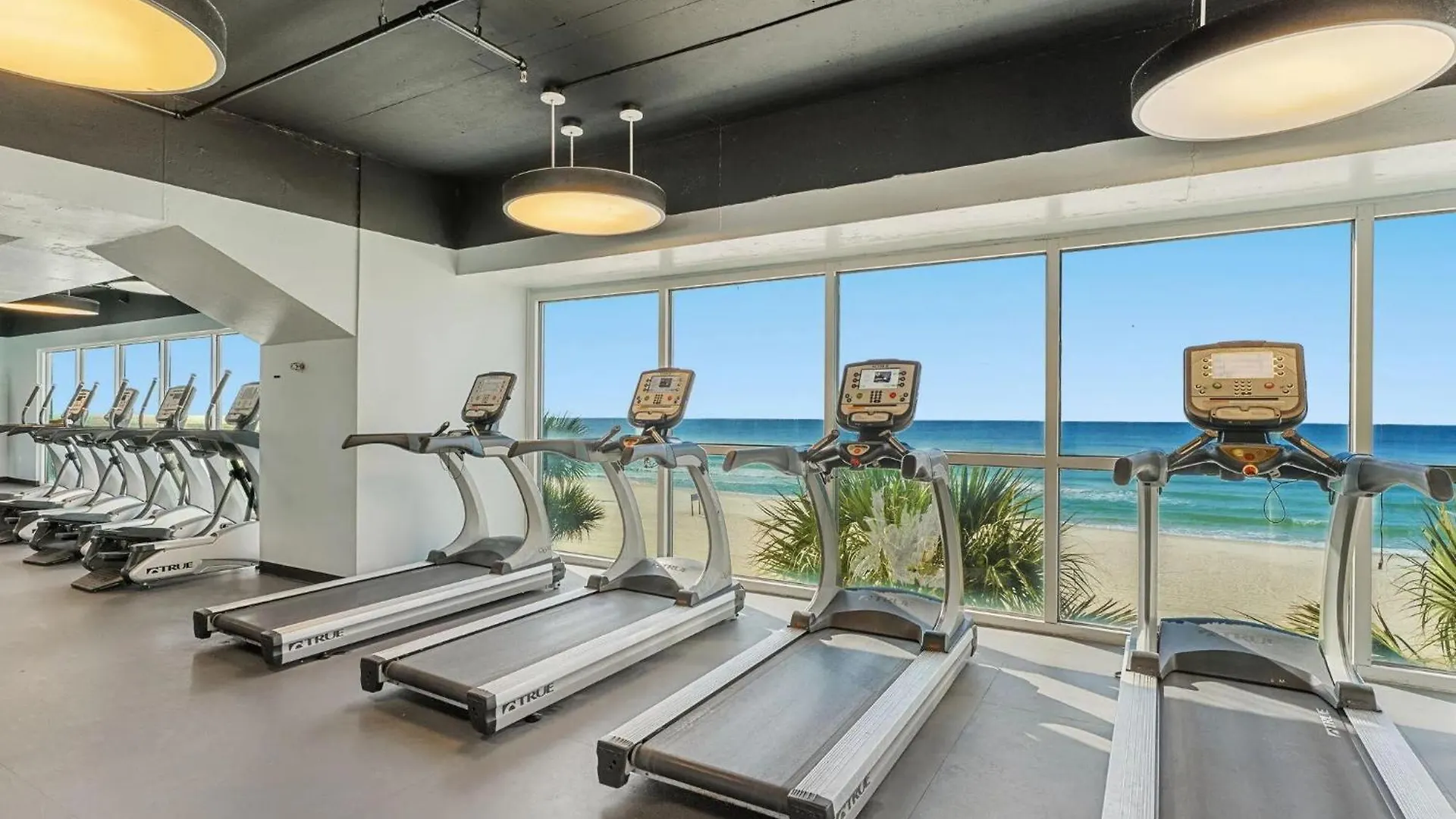 Beachfront Oasis At Splash Resort And Condos Panama City Beach Aparthotel